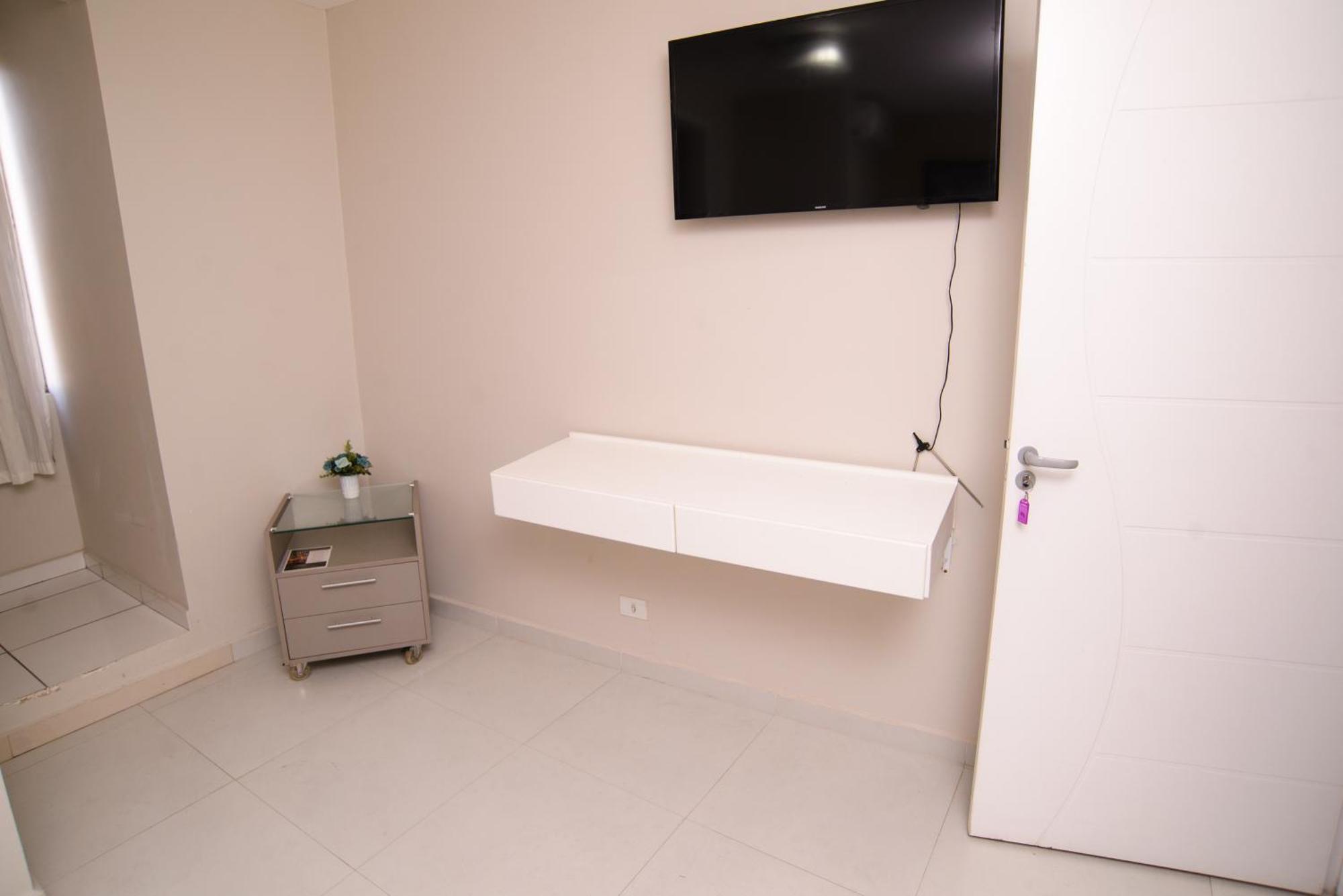 ASP hospedaria Paranaguá Exterior foto